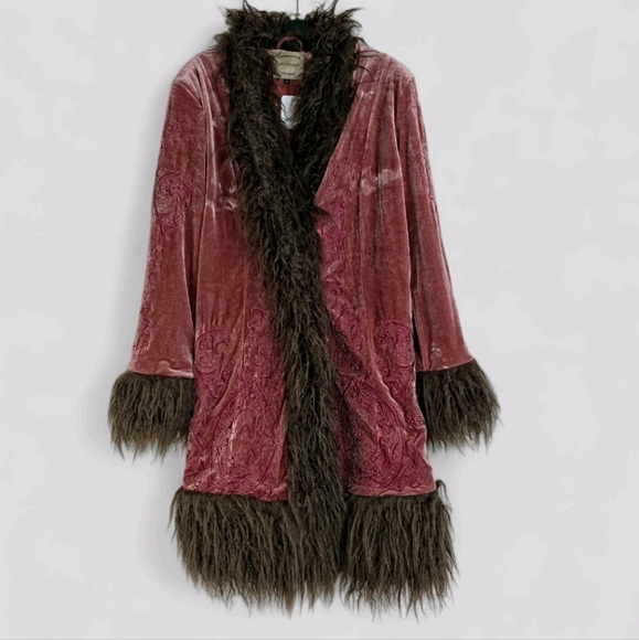 Free People x Understated Leather Moon Glow Velvet Coat Hook Eye Pink M NWT - Picture 2 of 11